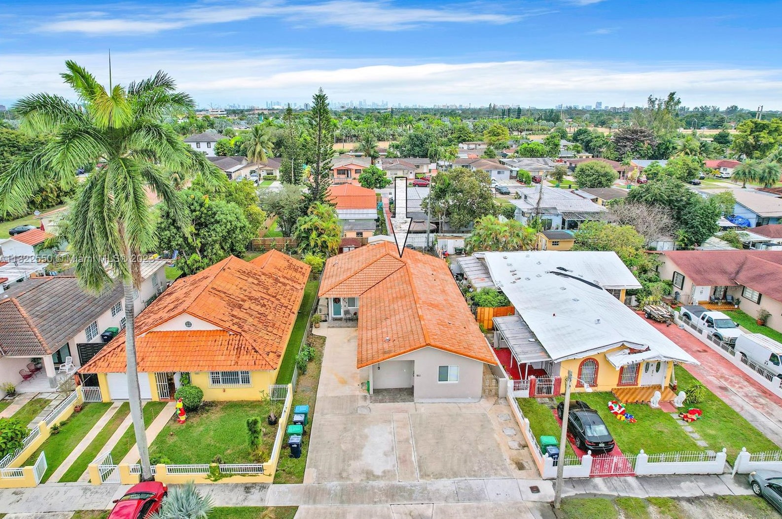 911 79th Ave, Miami FL  33144-4205 exterior