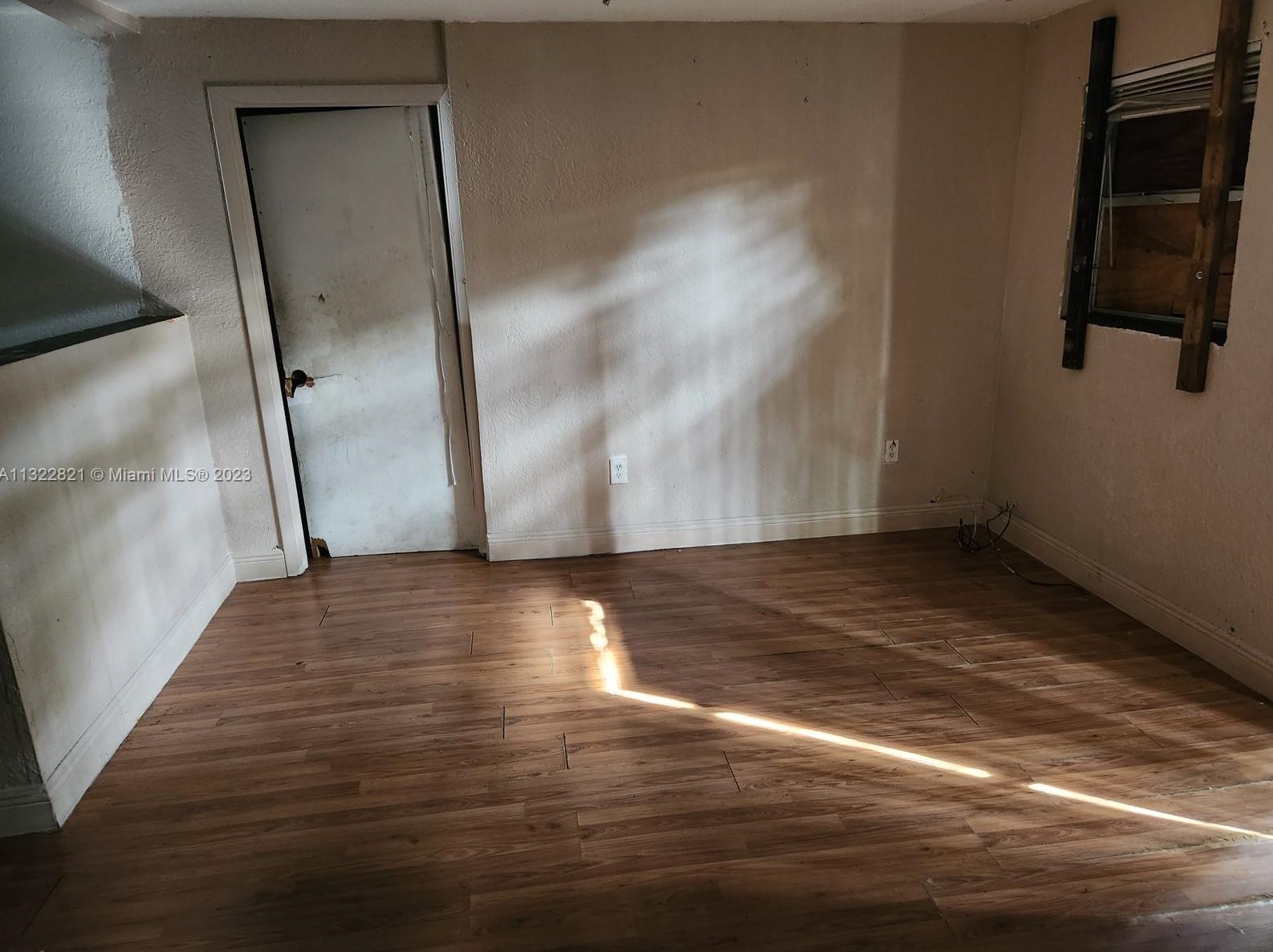 133 69 St, Miami FL 33147-7151 exterior