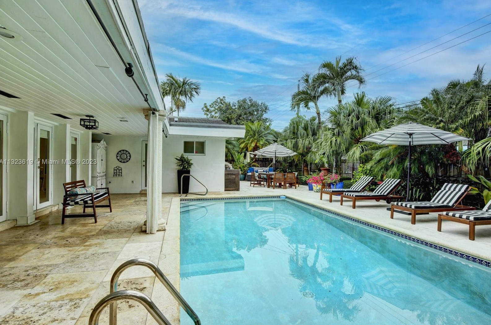 3010 77 Ct, Miami FL 33155-4393 exterior