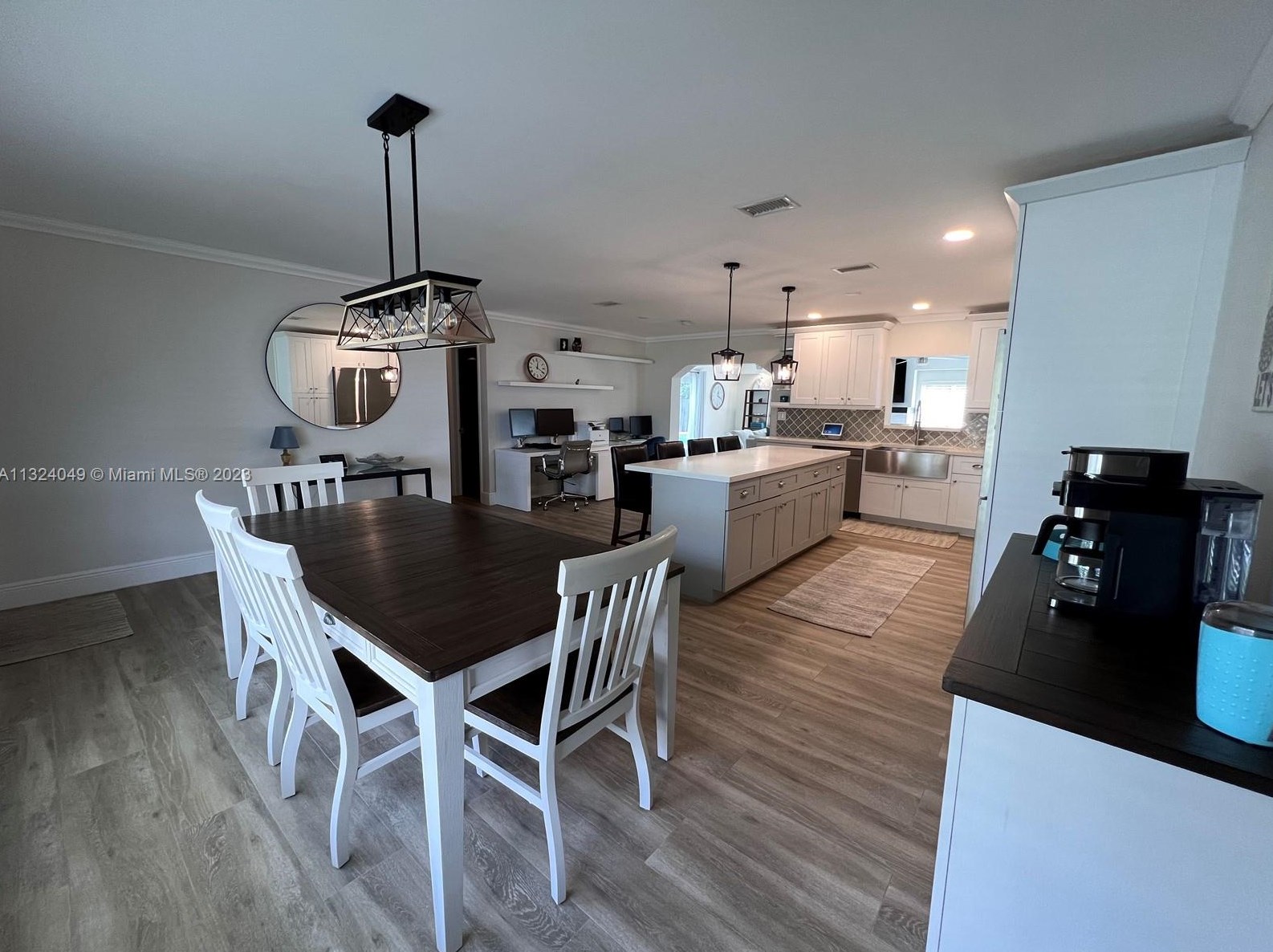 9470 Tiffany Dr, Miami FL  33157-7962 exterior