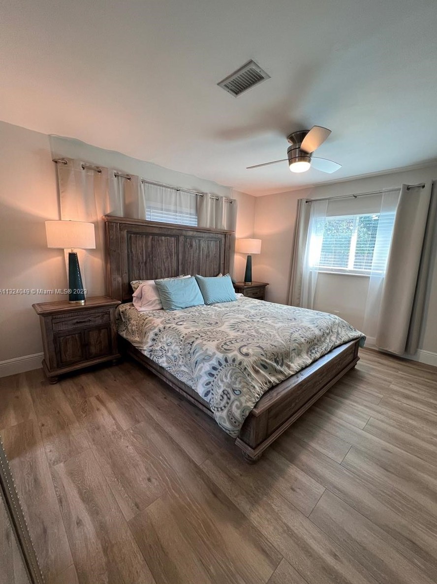 9470 Tiffany Dr, Miami FL  33157-7962 exterior