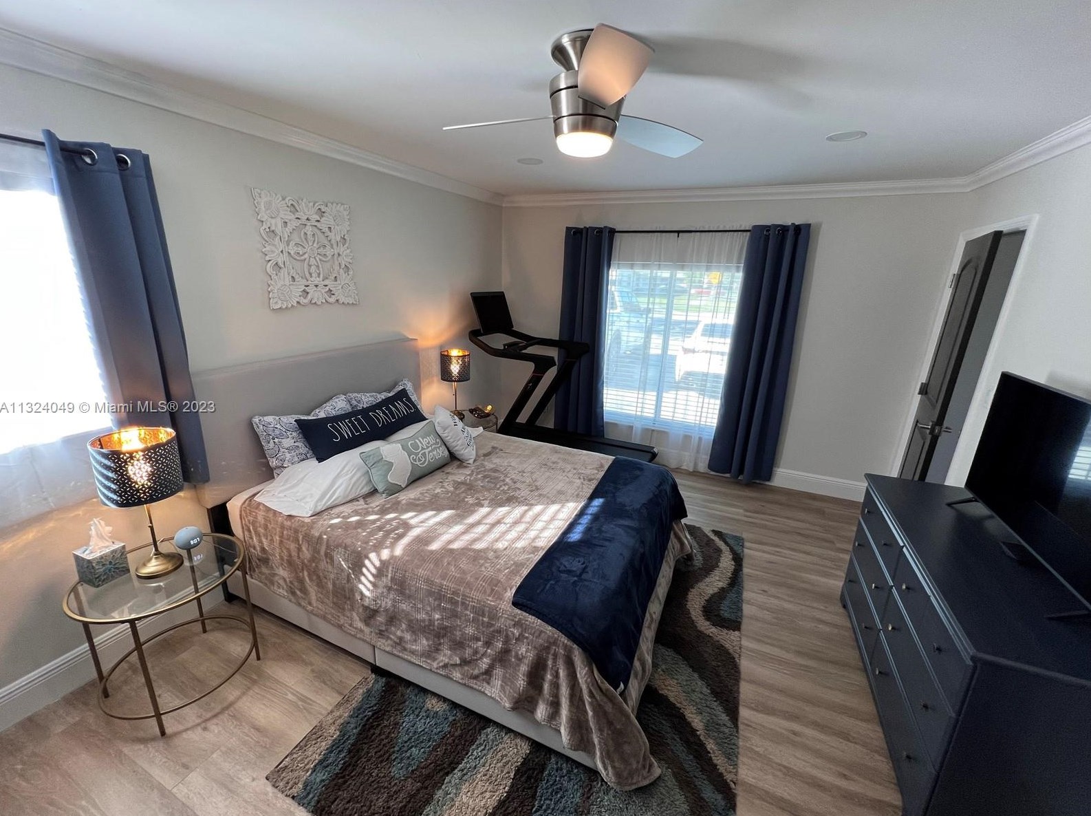 9470 Tiffany Dr, Miami FL  33157-7962 exterior