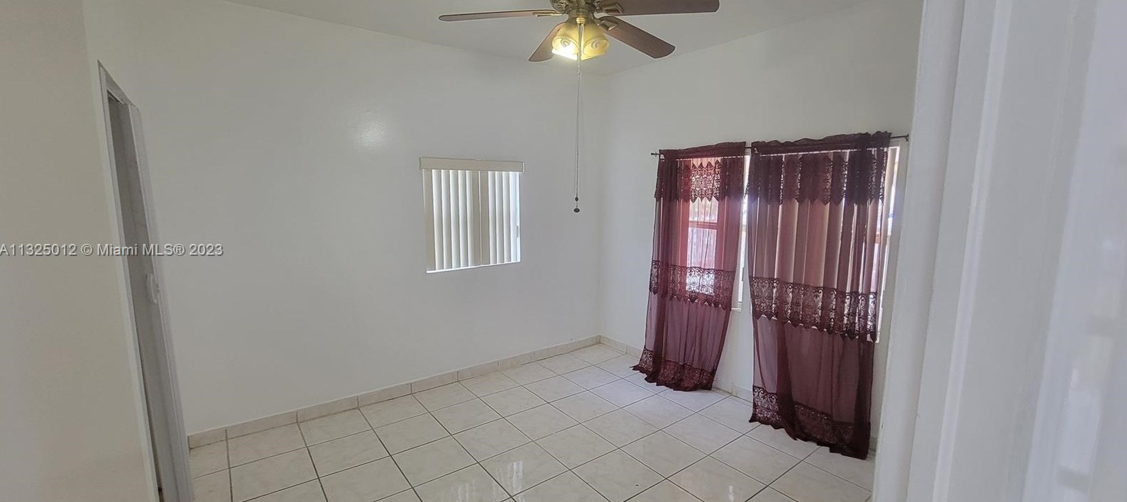 65 42 St, Miami FL 33142-4871 exterior