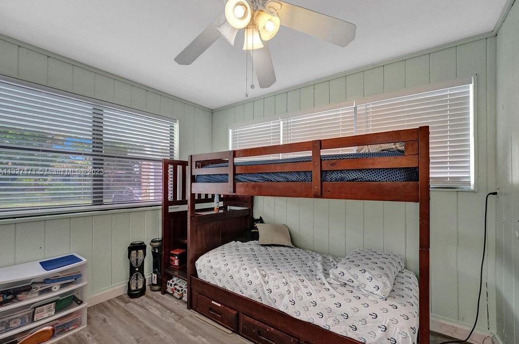 161 28 Ct, Boynton Beach FL 33435-7612 exterior