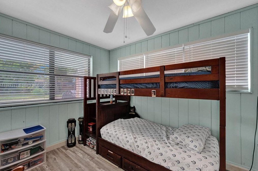 161 28 Ct, Boynton Beach FL 33435-7612 exterior