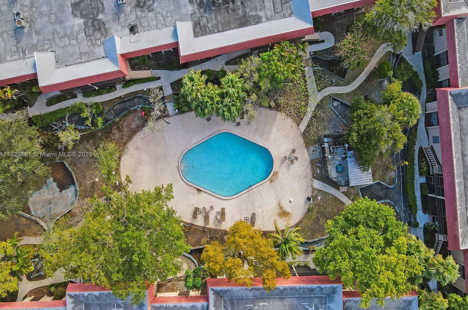 750 199th St, Miami FL  33169-2846 exterior