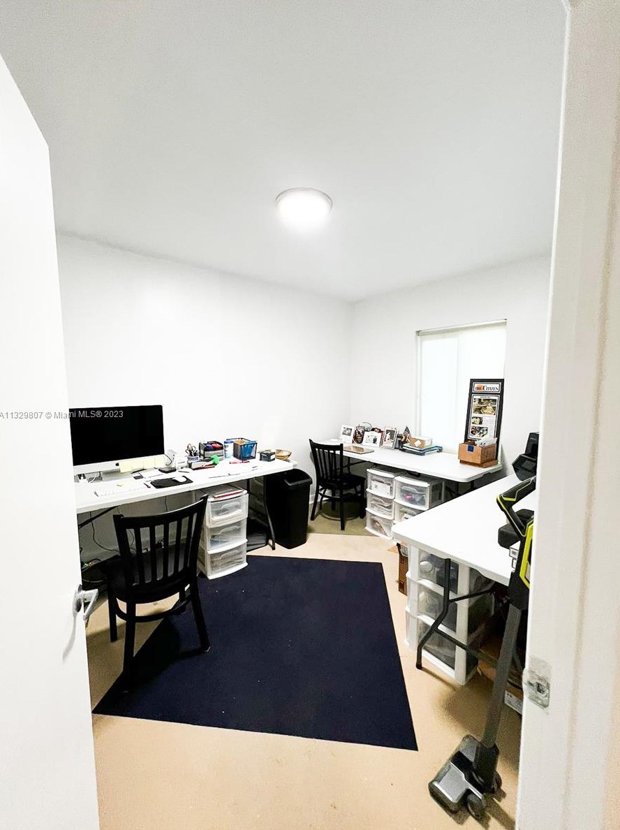 1901 96th Ave, Hollywood FL  33025-1910 exterior