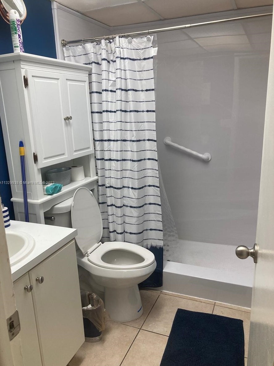 8550 109th Ave, Miami FL  33173-4460 exterior