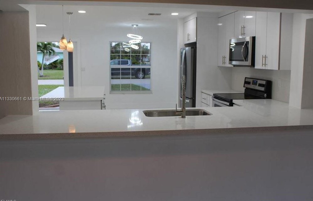 1849 Inlet Dr, Fort Myers FL  33903-5007 exterior