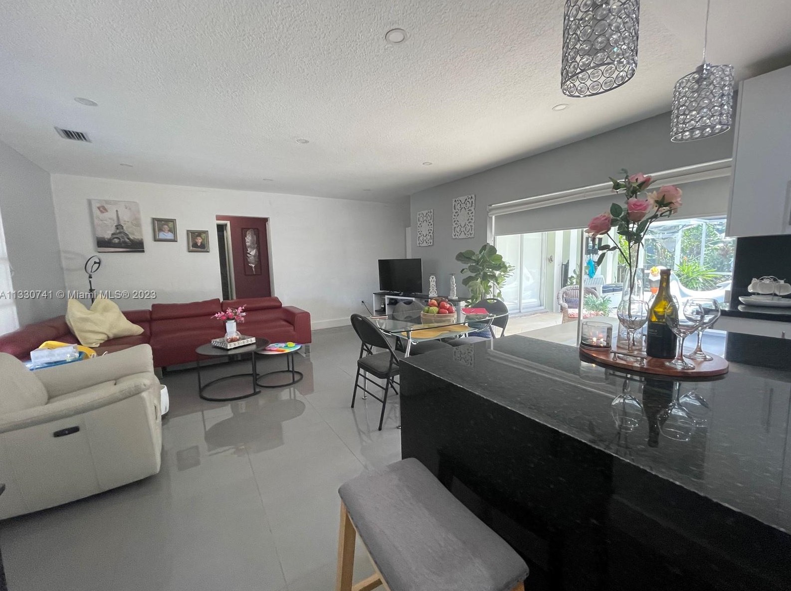 7840 Ramona St, Hollywood FL 33023-2460 exterior