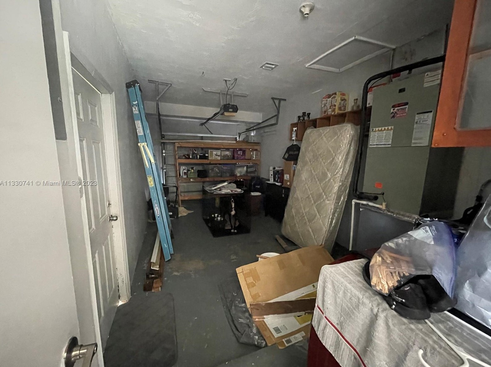 7840 Ramona St, Hollywood FL 33023-2460 exterior