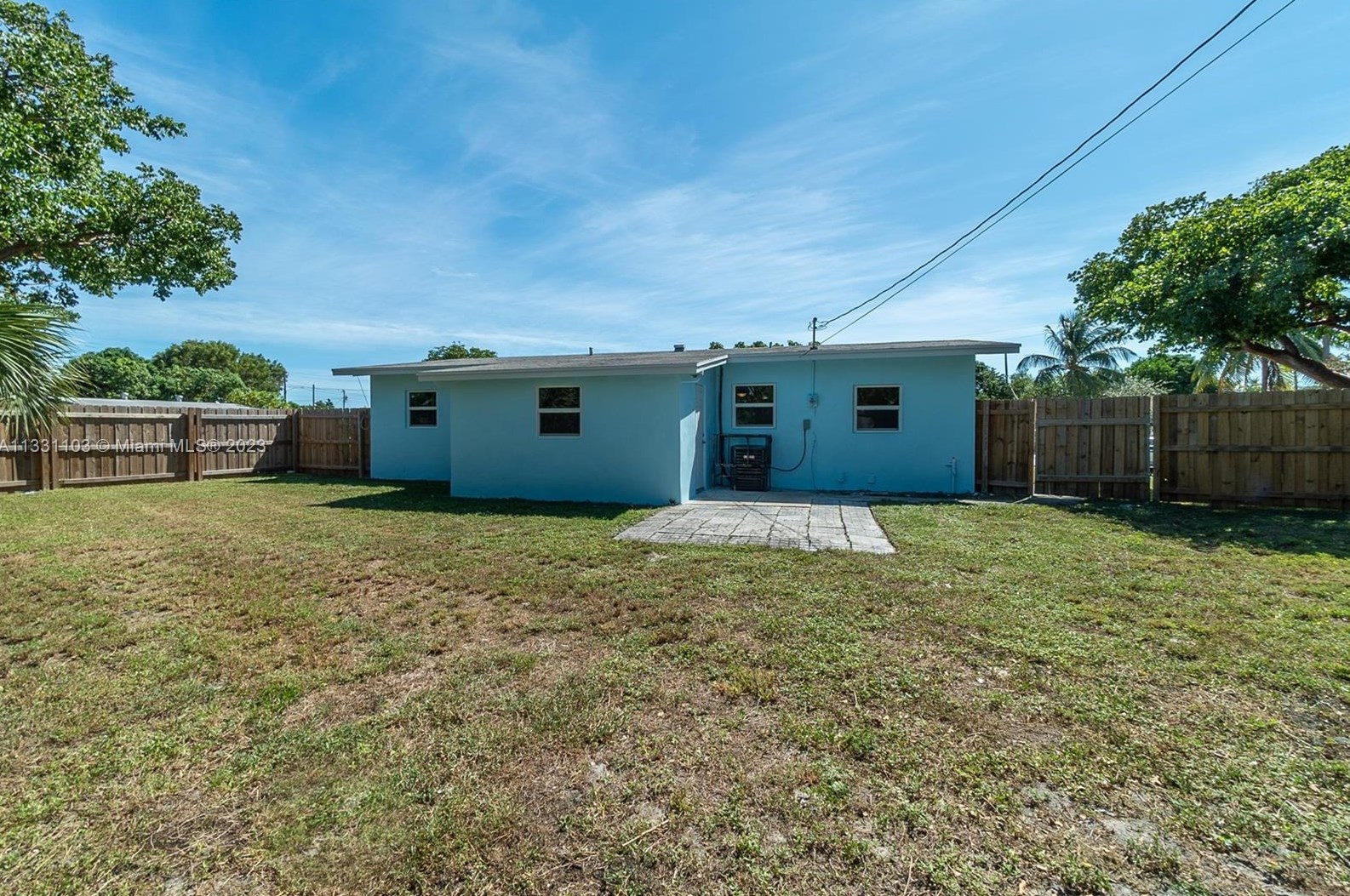 905 Garnett St, Lake Worth FL  33462-4451 exterior