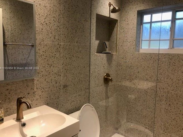 3350 1st Ave, Miami FL  33127-3504 exterior