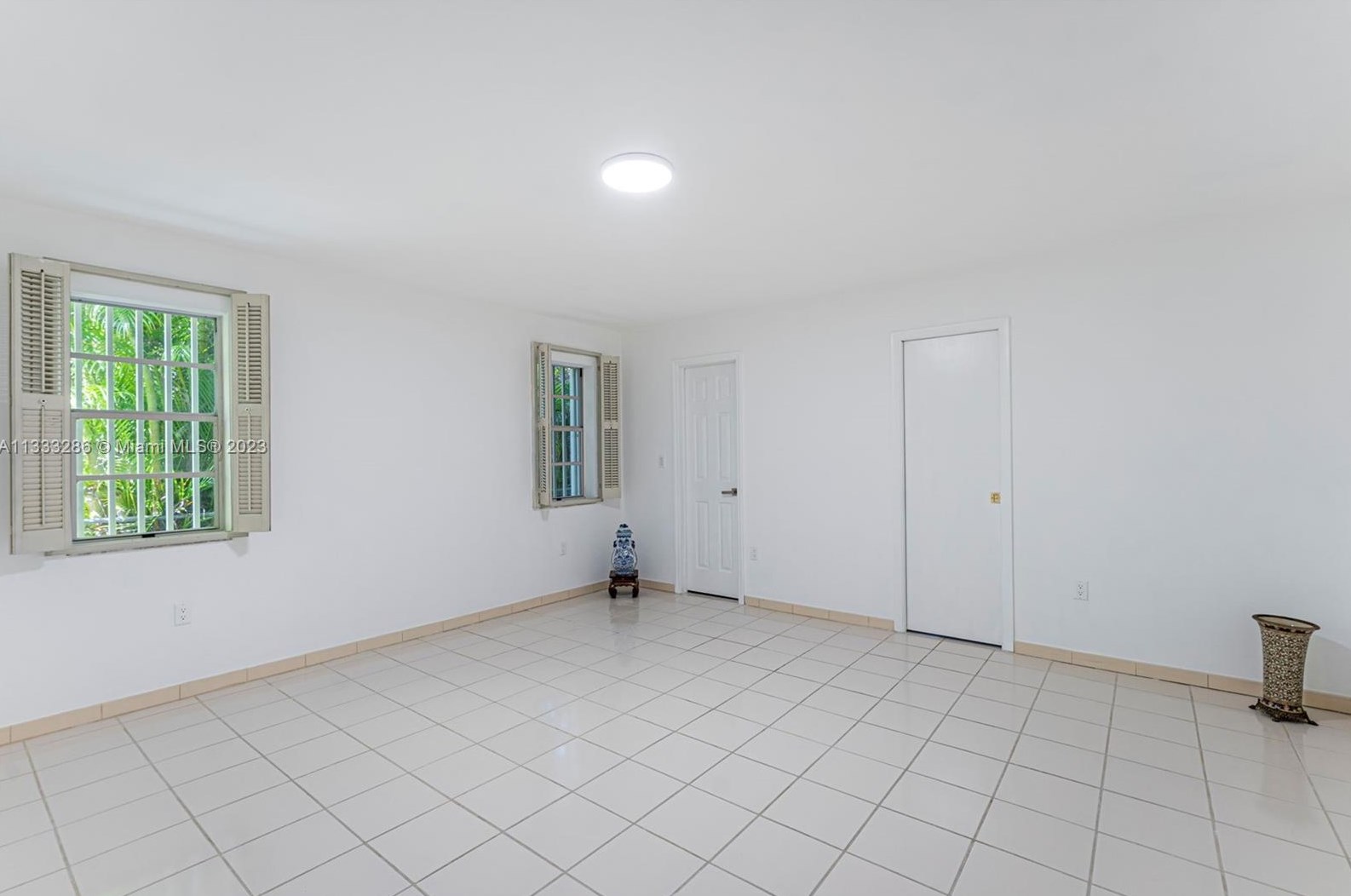 3145 16th St, Miami FL  33125-1905 exterior