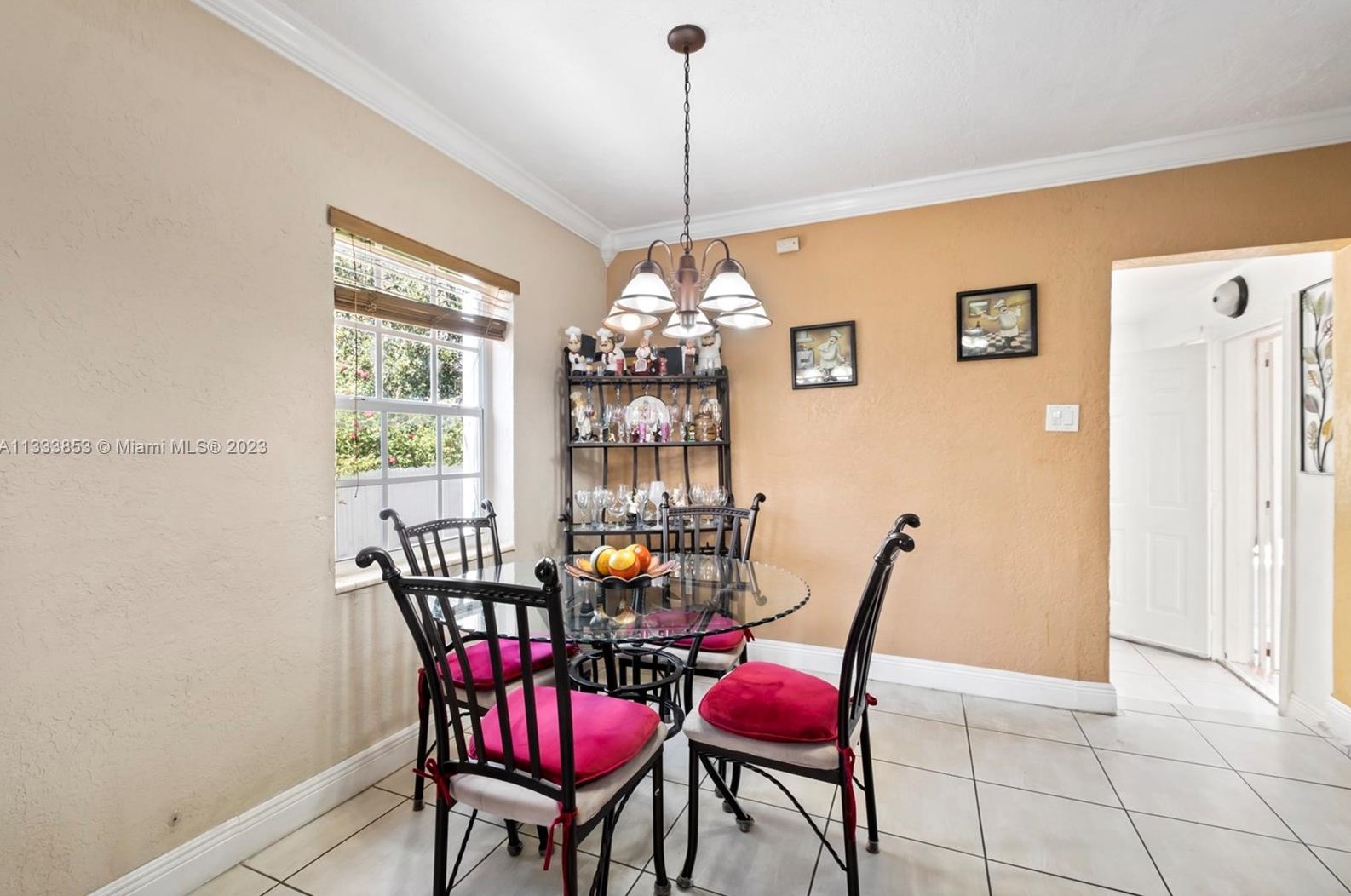 3221 19th Ter, Miami FL  33125-1025 exterior