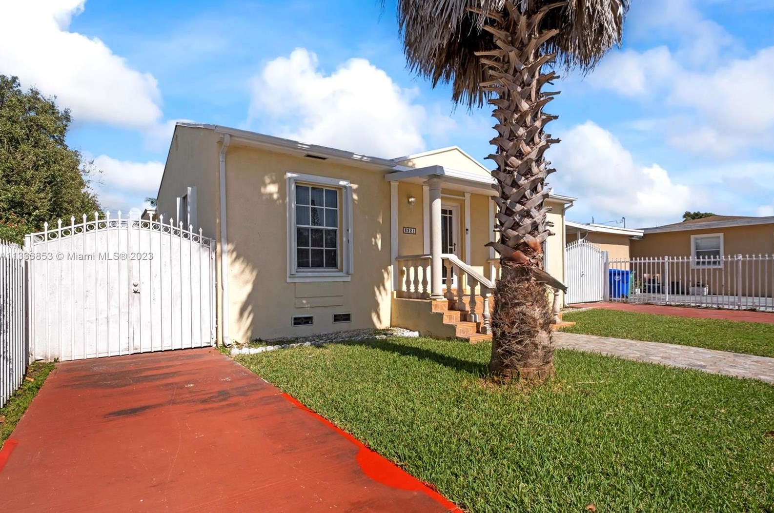 3221 19th Ter, Miami FL  33125-1025 exterior