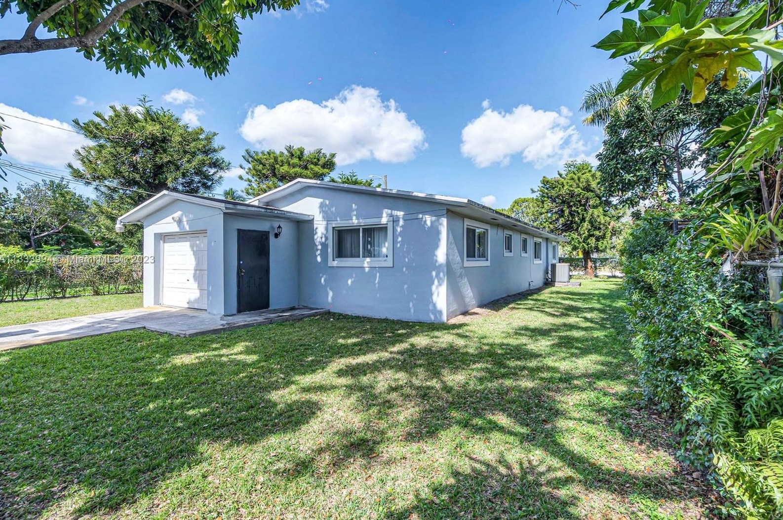 1710 160th St, Miami FL  33162-4736 exterior