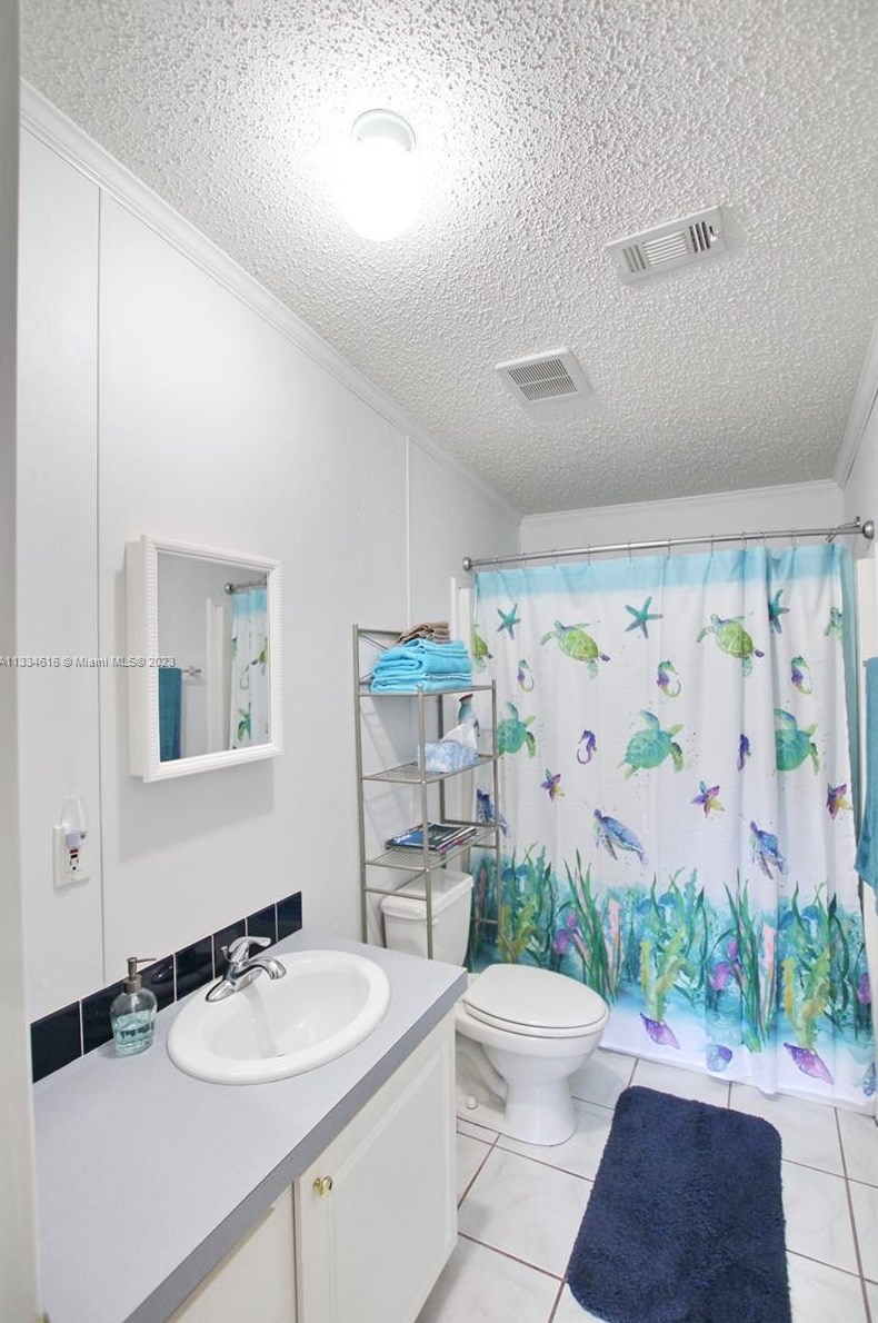 1092 Bass St, Okeechobee FL  34974-0220 exterior