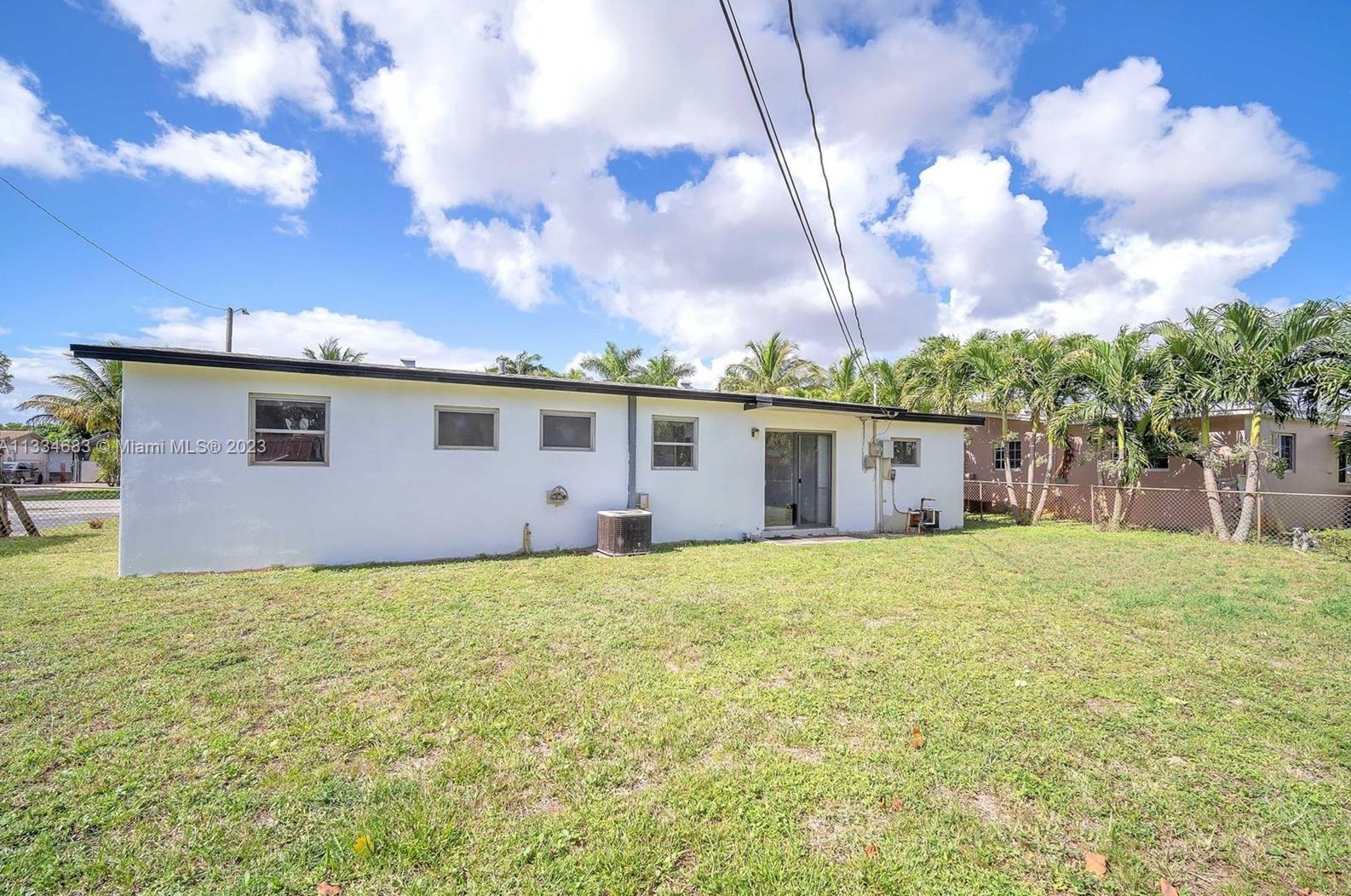 411 70th Ave, Hollywood FL  33024-7459 exterior