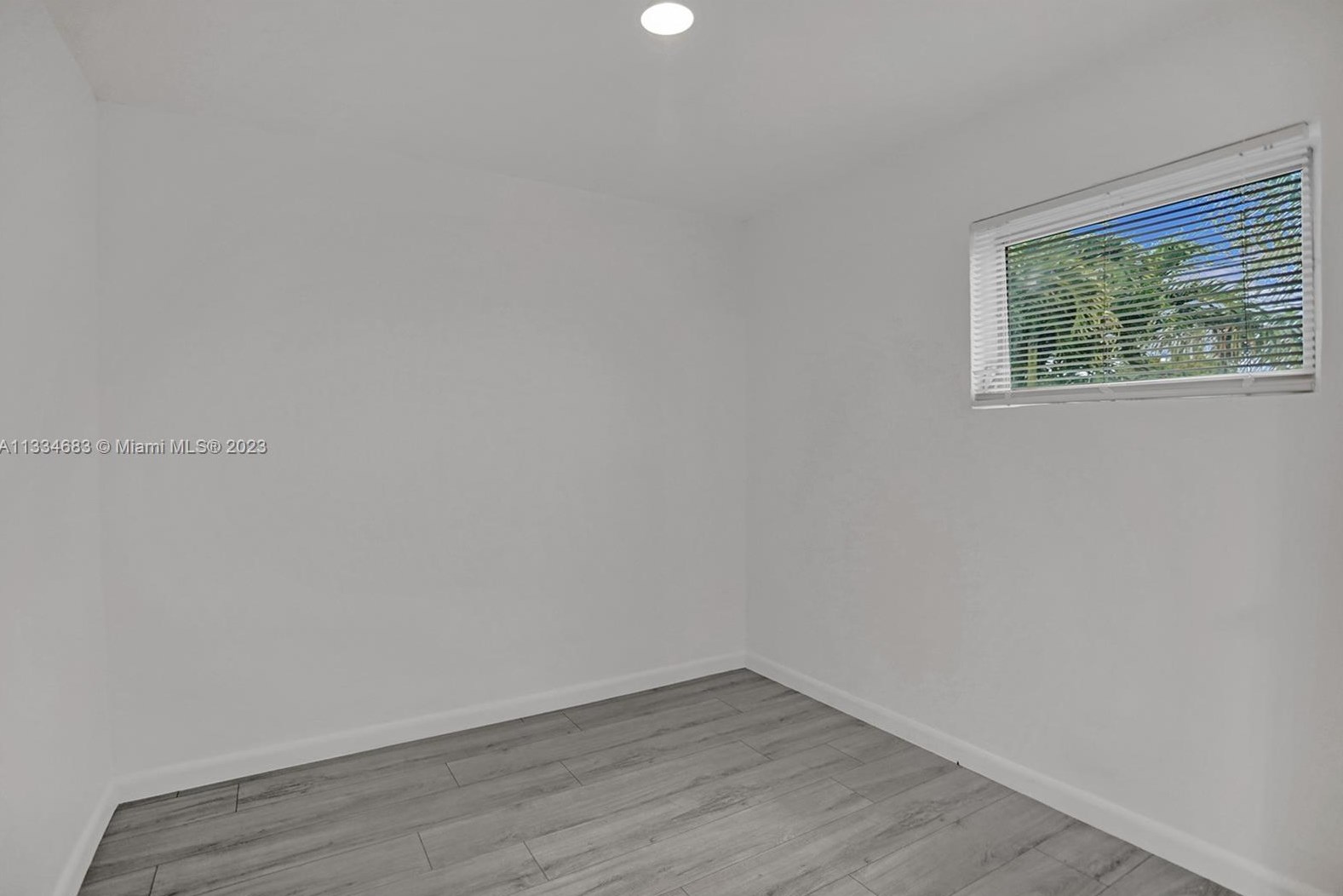 411 70th Ave, Hollywood FL  33024-7459 exterior