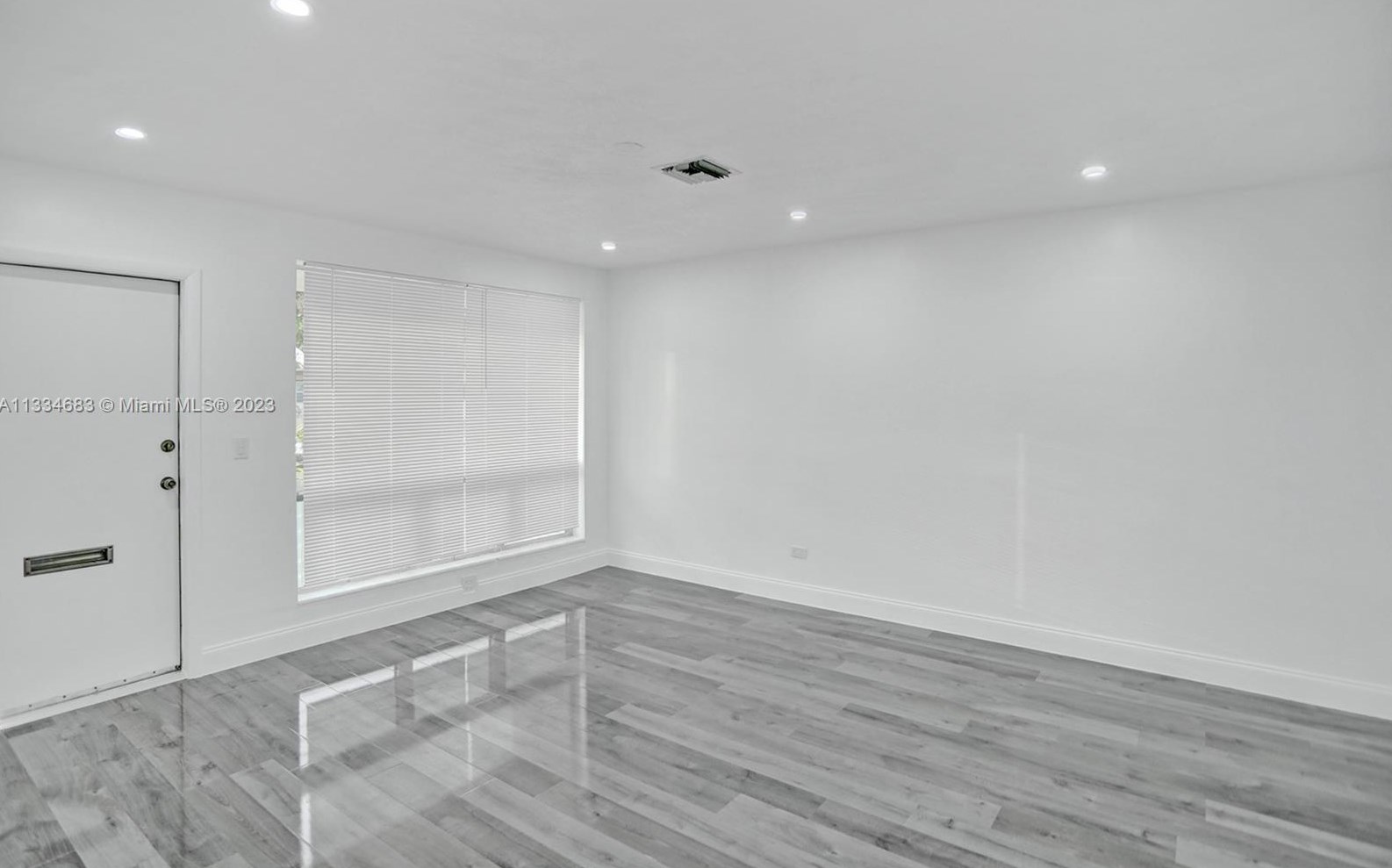 411 70th Ave, Hollywood FL  33024-7459 exterior