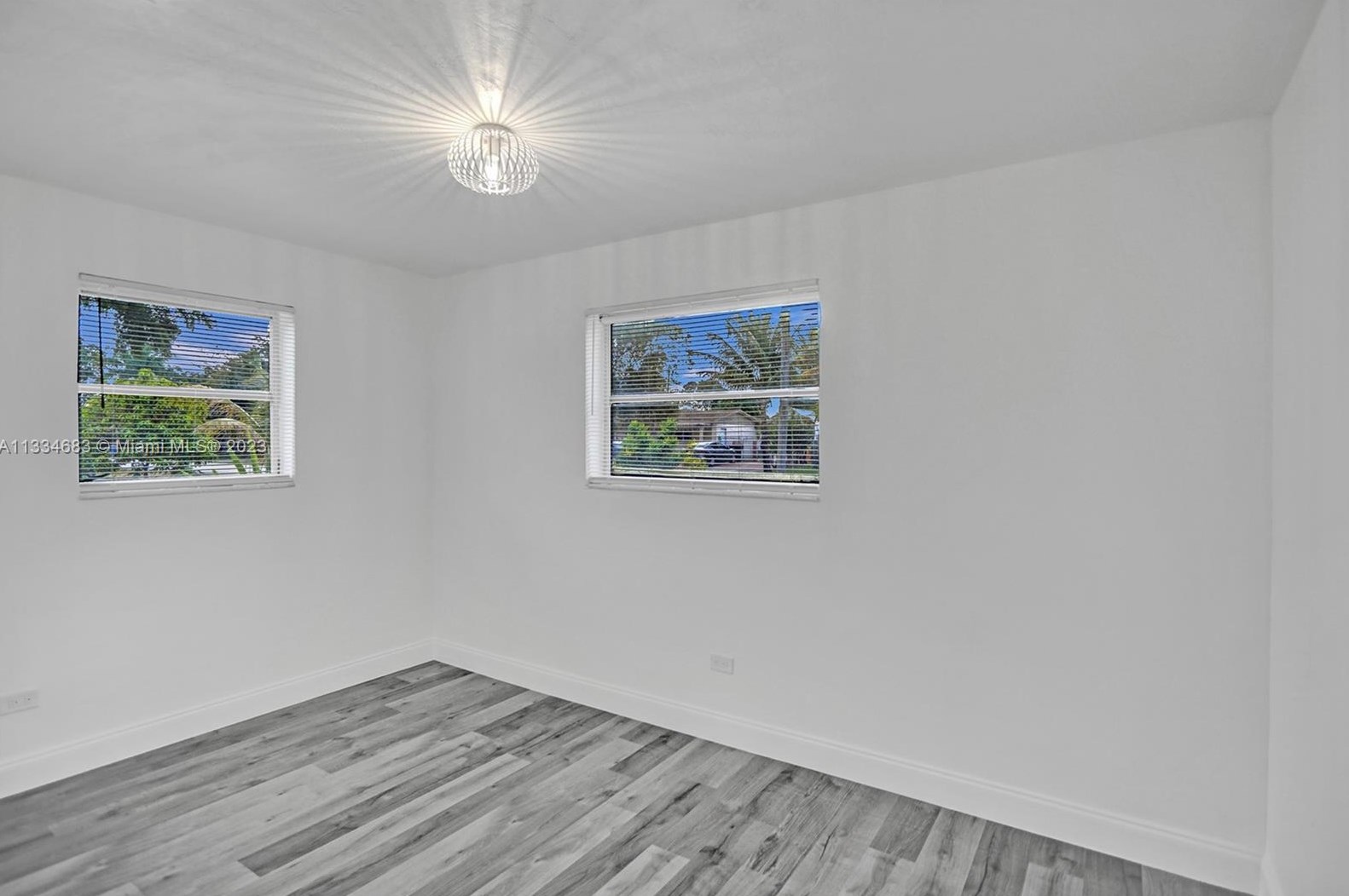 411 70th Ave, Hollywood FL  33024-7459 exterior