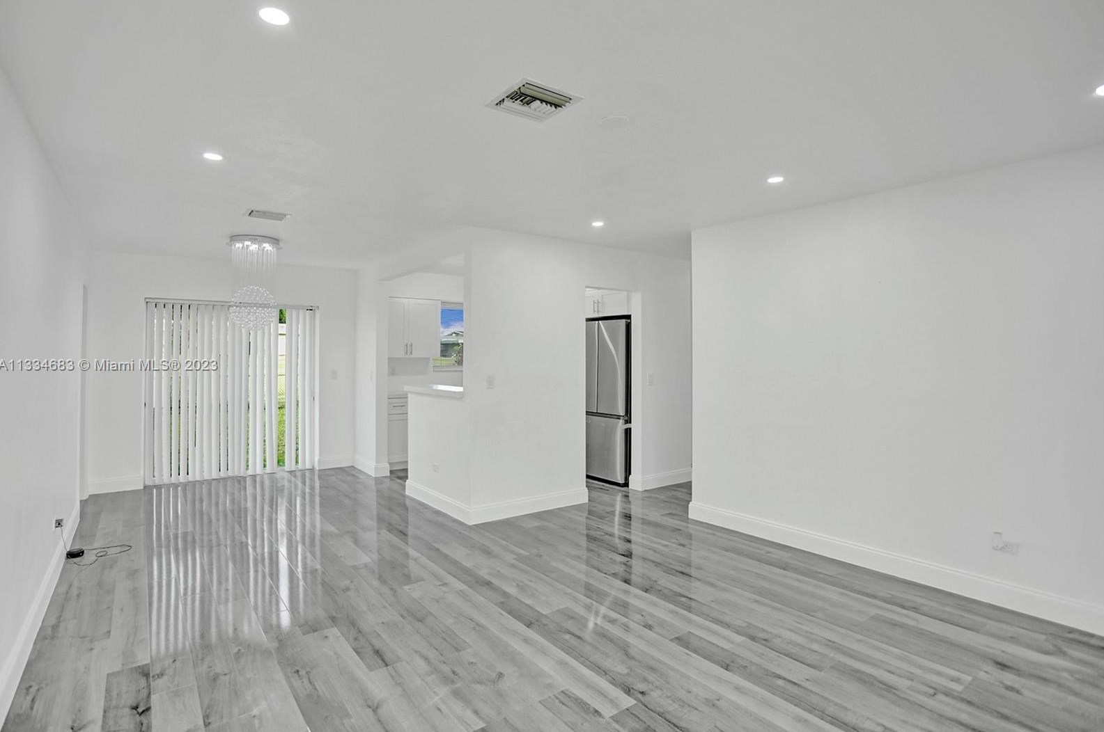 411 70th Ave, Hollywood FL  33024-7459 exterior