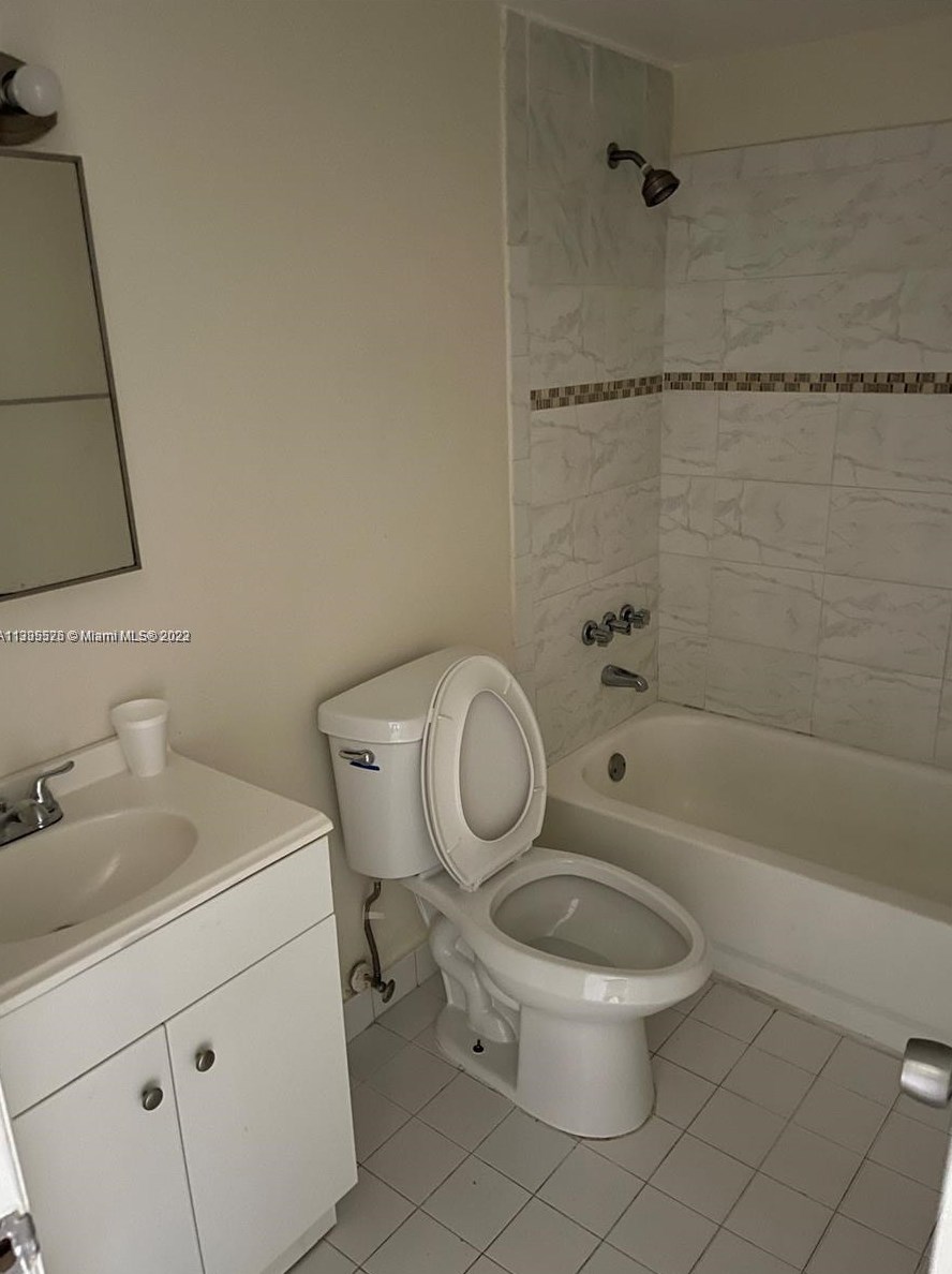 291 177th St, Miami FL 33169-4950 exterior