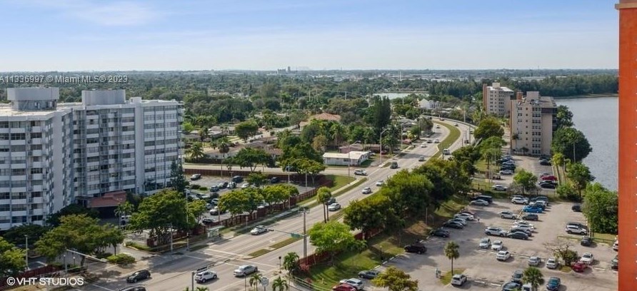 1351 Miami Gardens Dr, Miami FL 33179-4719 exterior