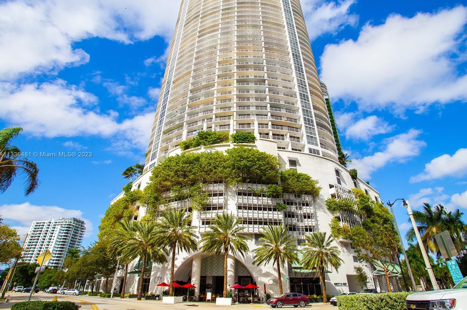 1750 Bayshore Dr, Miami FL 33132-3207 exterior