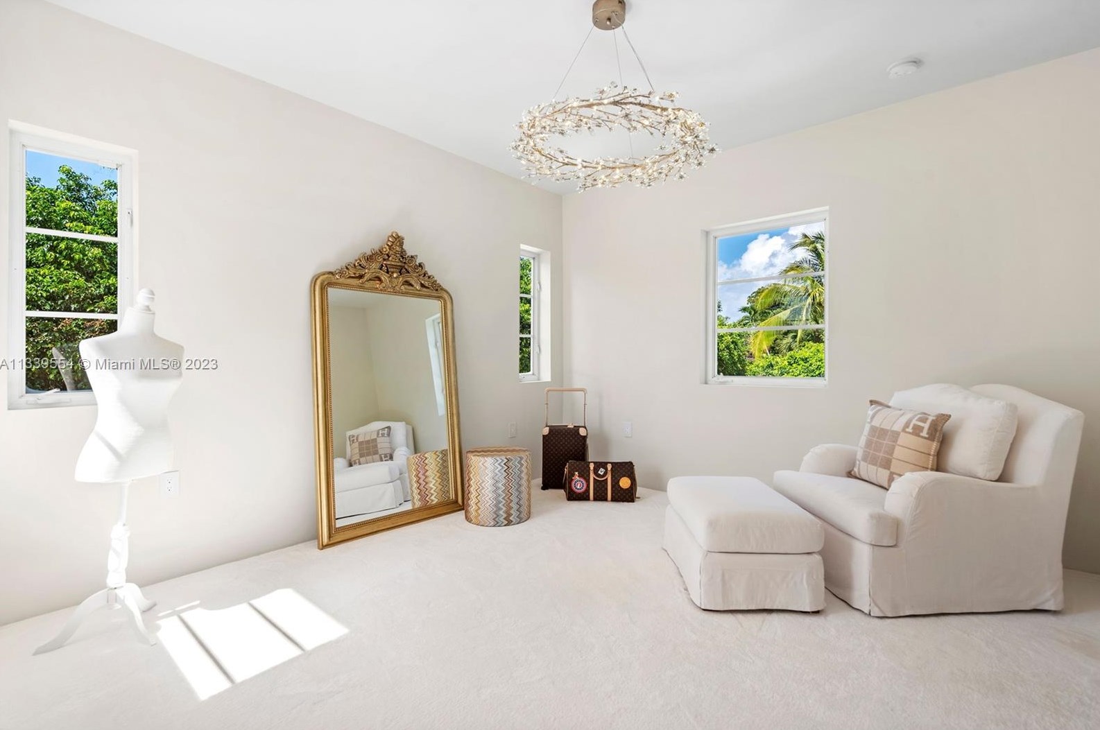 3447 Chase Ave, Miami FL  33140-3416 exterior