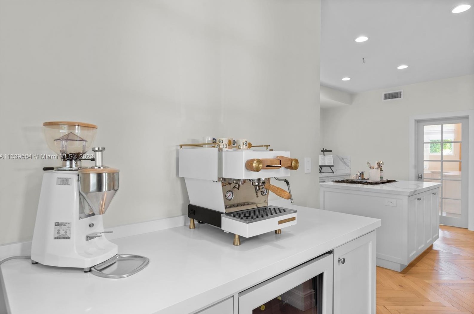 3447 Chase Ave, Miami FL  33140-3416 exterior