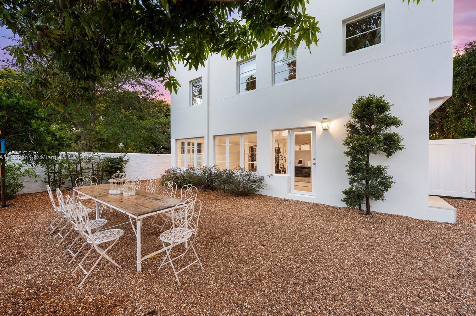 3447 Chase Ave, Miami FL  33140-3416 exterior