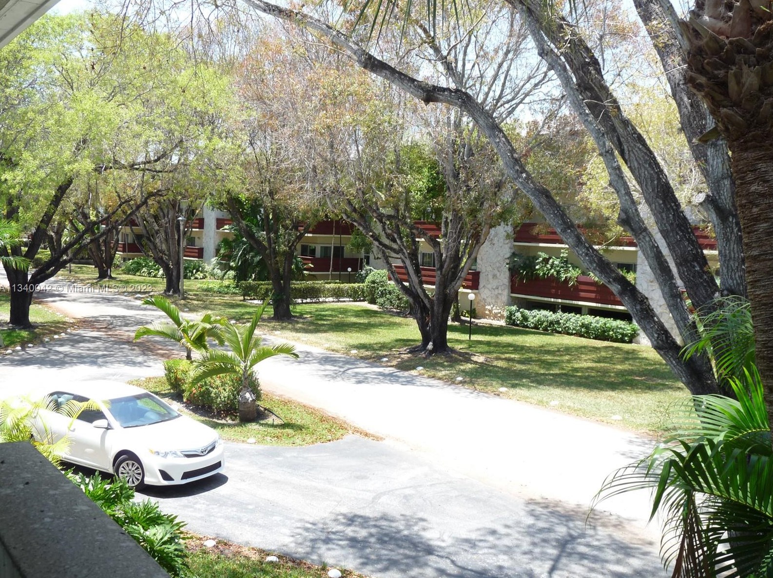 1200 Mariposa Ave, Miami FL 33146-3263 exterior