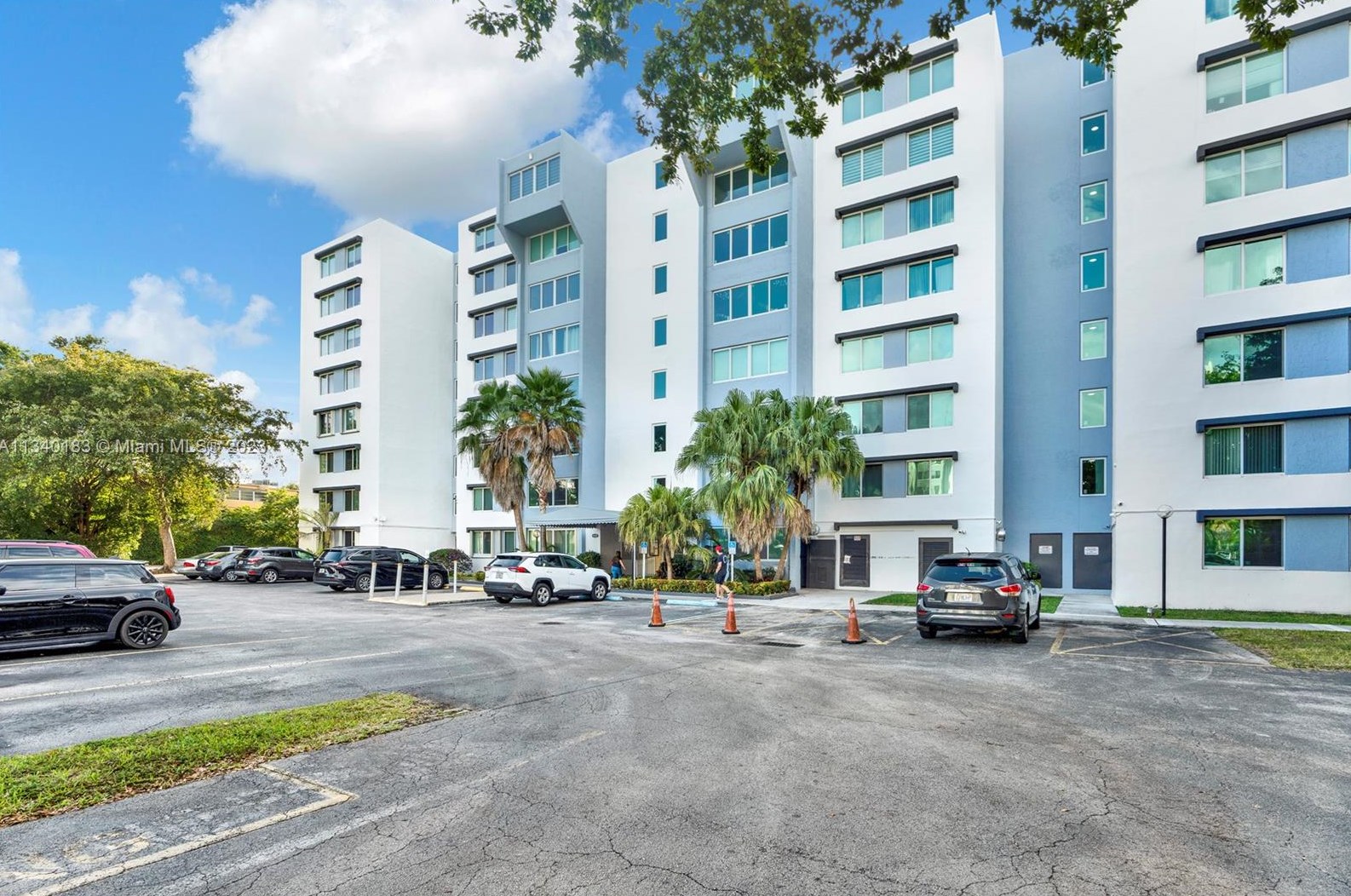 9125 77th Ave, Miami FL 33156-7605 exterior