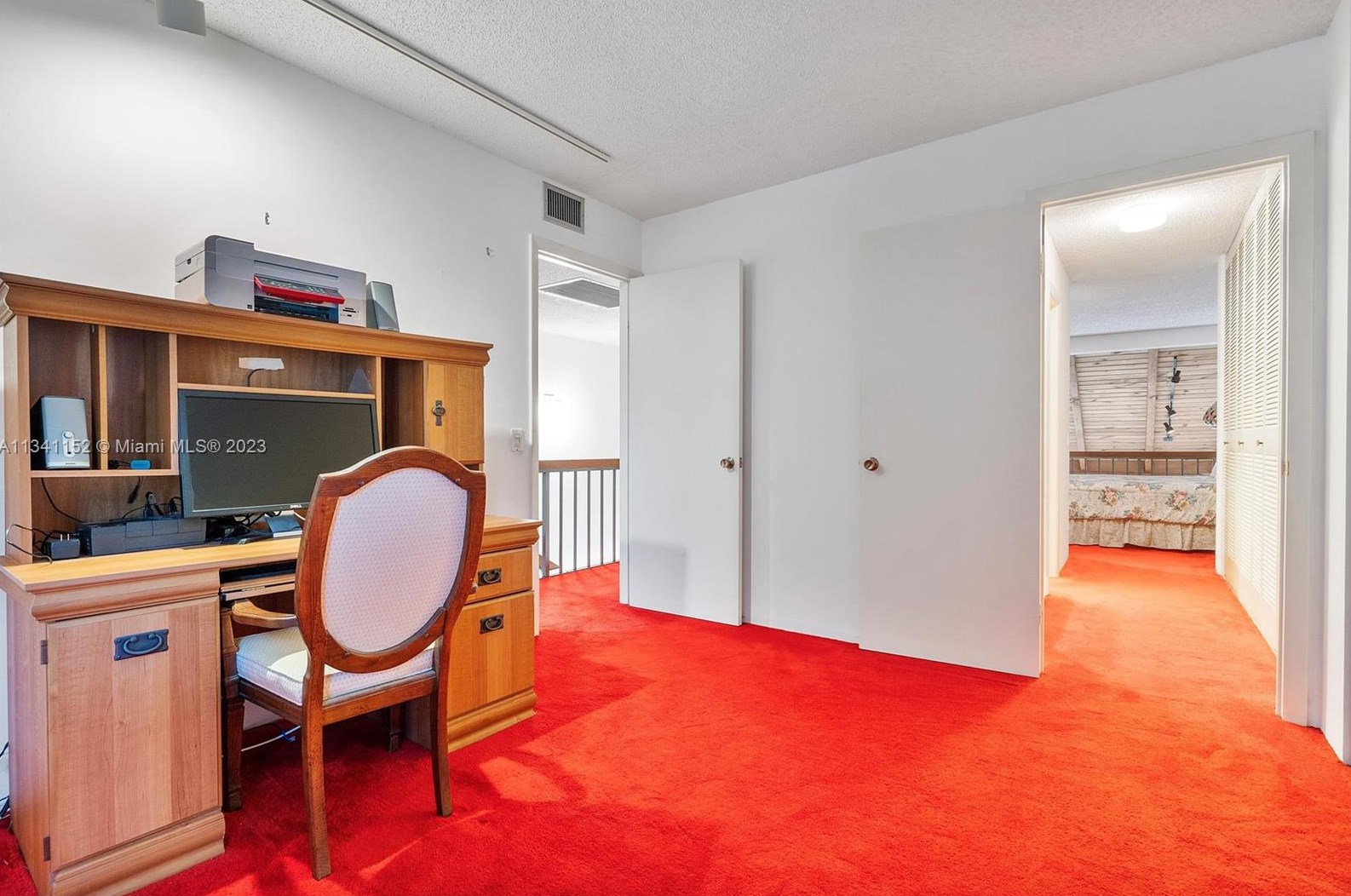 1471 Fairway Rd, Hollywood FL 33026-3039 exterior