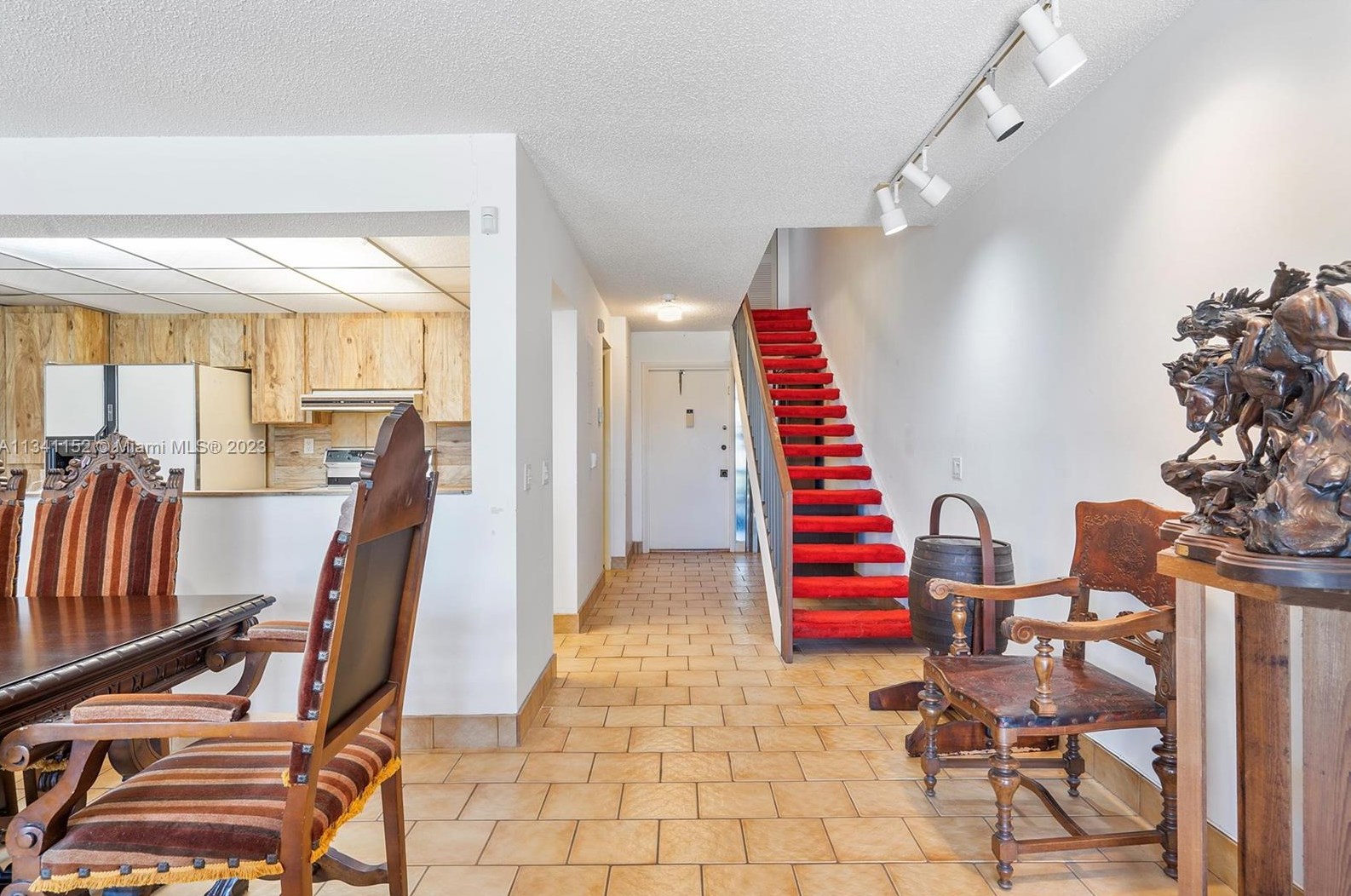 1471 Fairway Rd, Hollywood FL 33026-3039 exterior