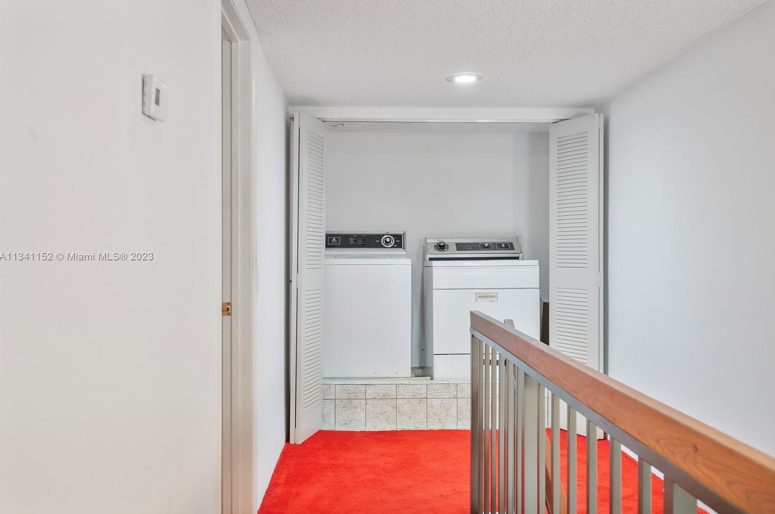 1471 Fairway Rd, Hollywood FL 33026-3039 exterior