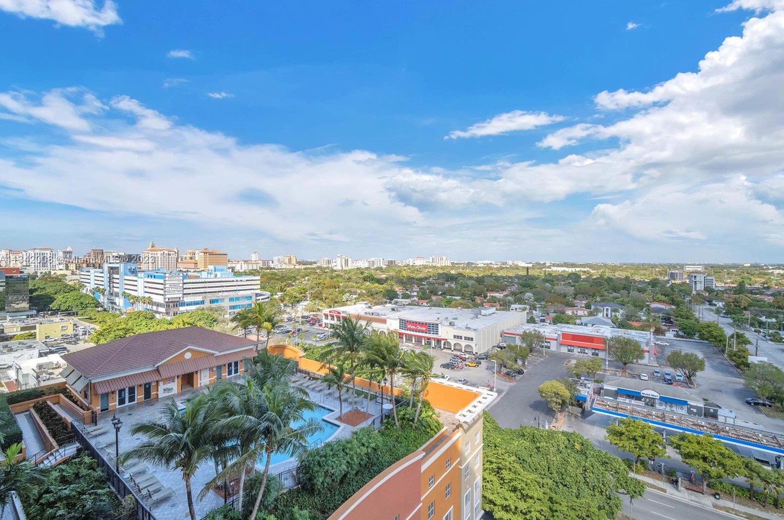 3232 Coral Way, Miami FL 33145-3184 exterior