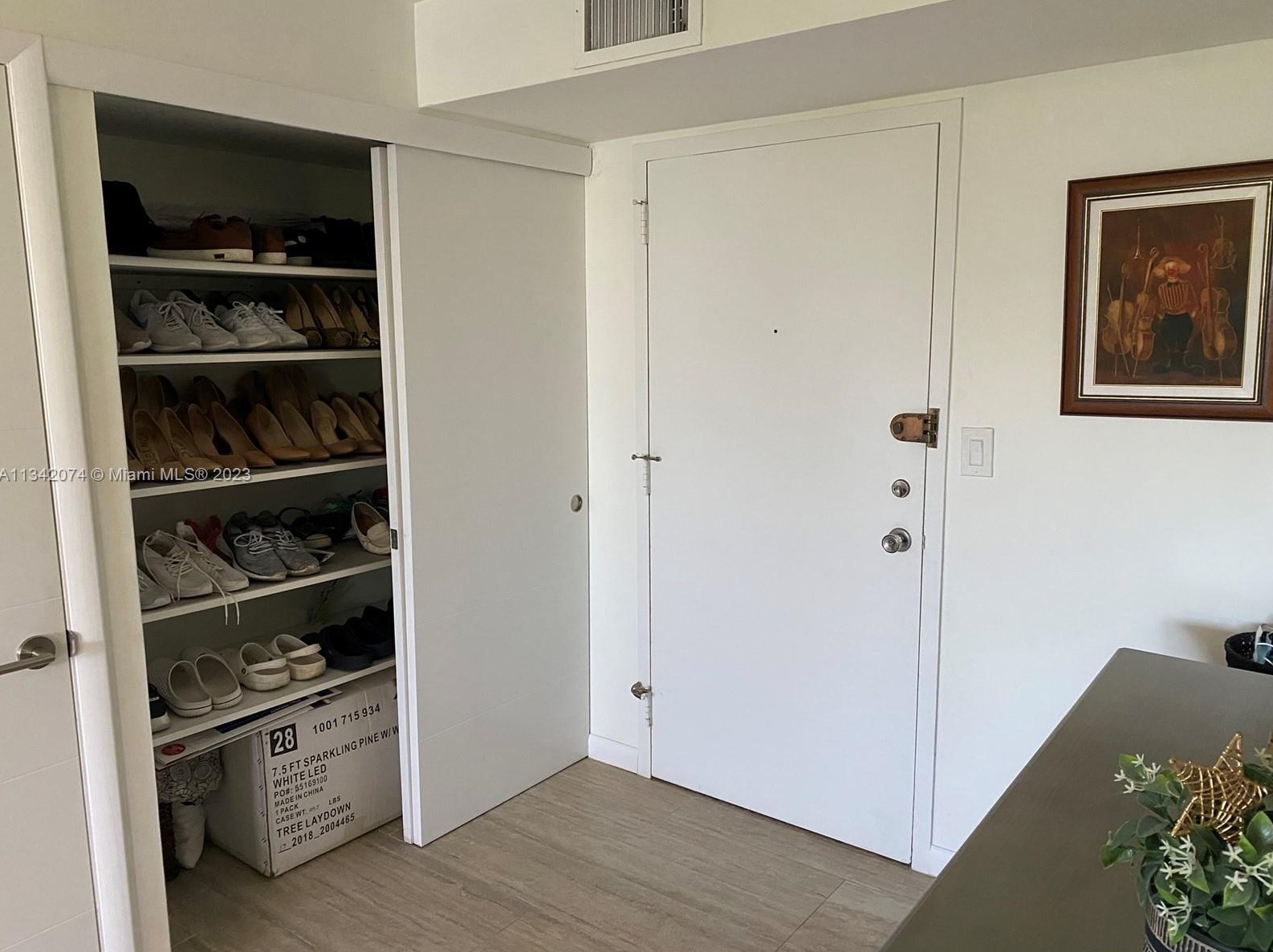 301 174th St, Miami FL  33162-1873 exterior