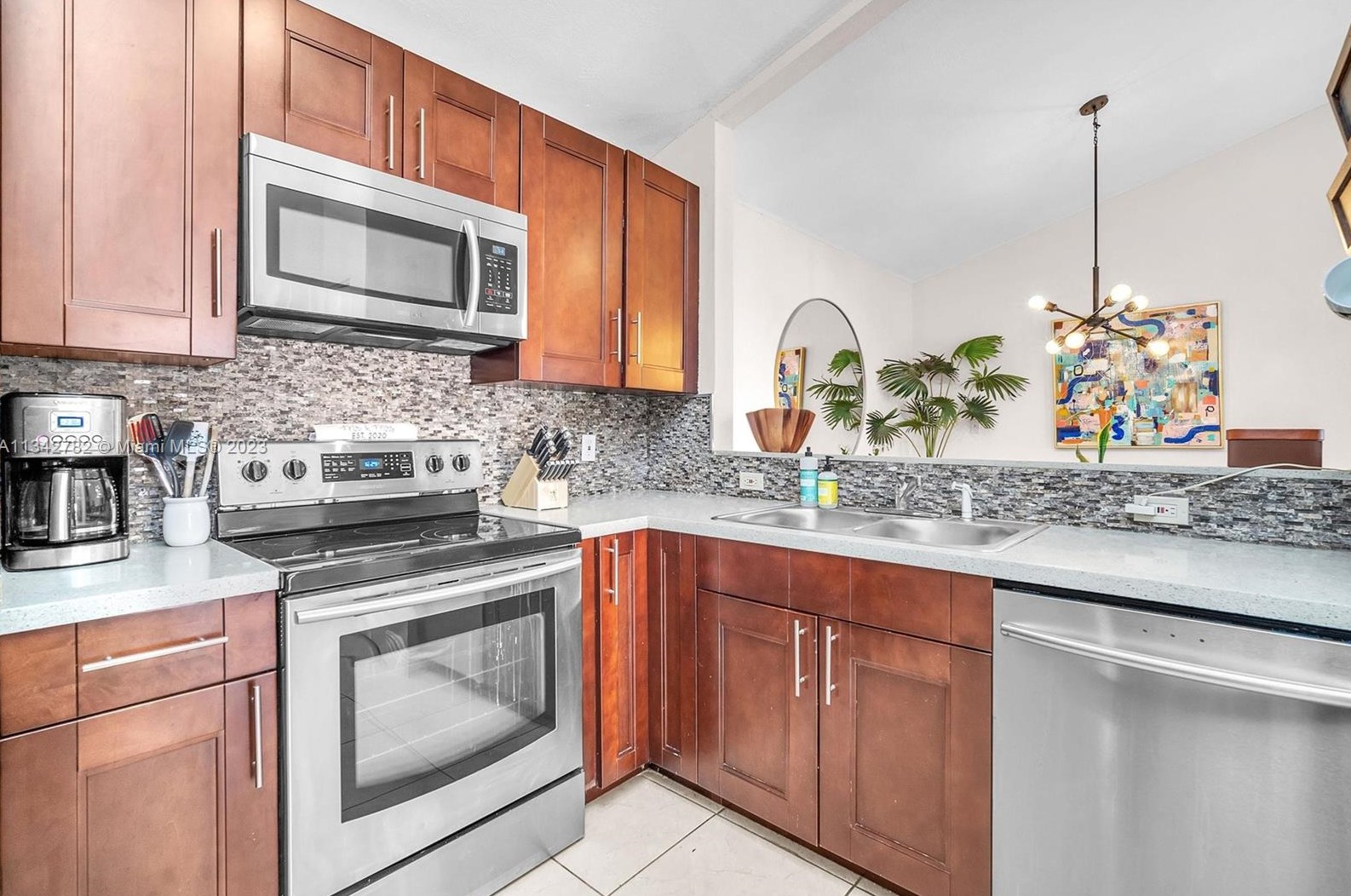 2451 85th Ter, Hollywood FL  33025-2119 exterior