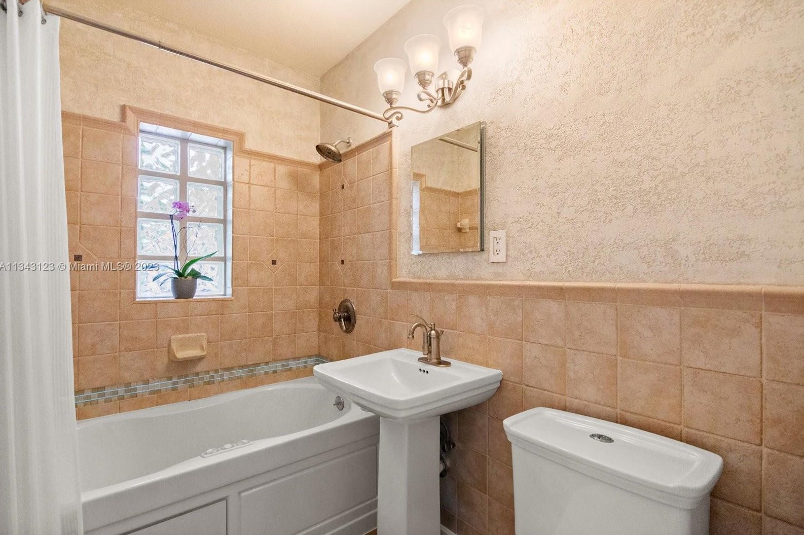 404 Caloosahatchee Ave, Jupiter FL  33458-5604 exterior