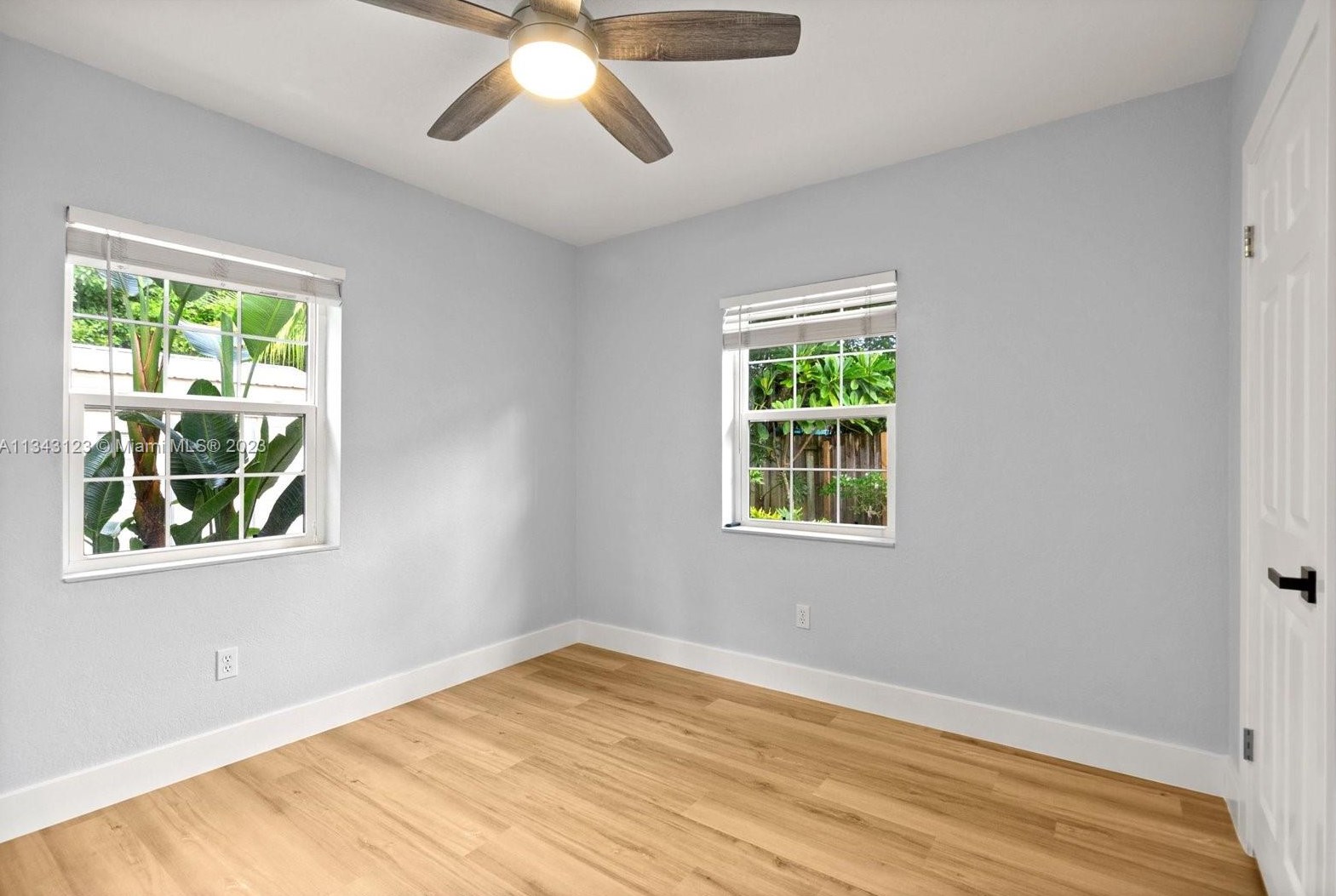 404 Caloosahatchee Ave, Jupiter FL  33458-5604 exterior