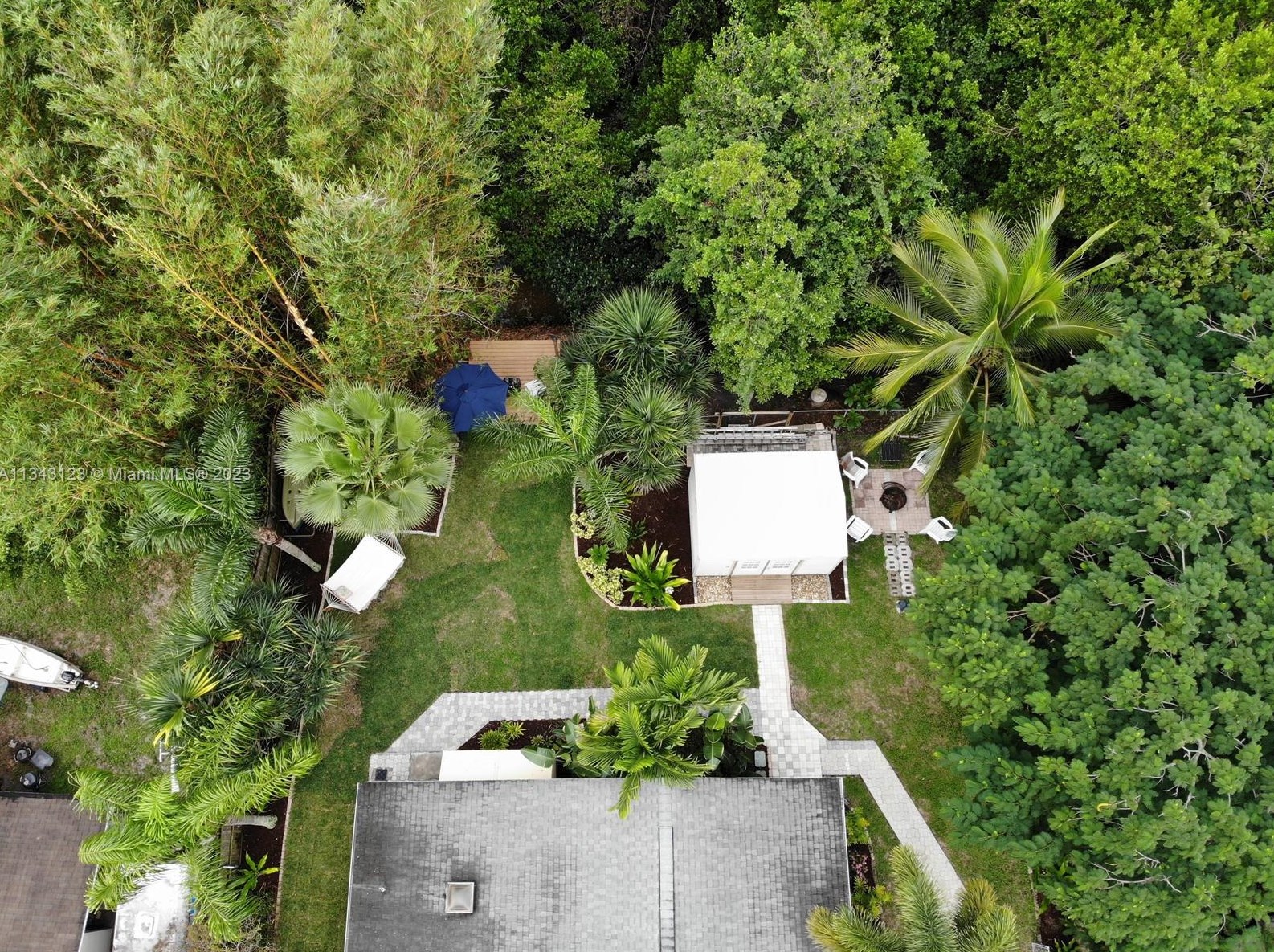404 Caloosahatchee Ave, Jupiter FL  33458-5604 exterior