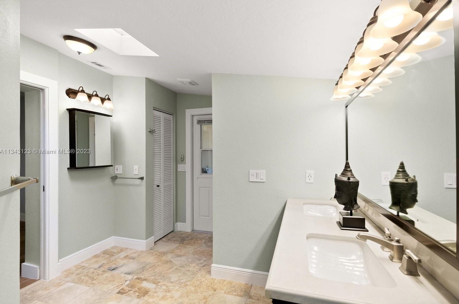 404 Caloosahatchee Ave, Jupiter FL  33458-5604 exterior