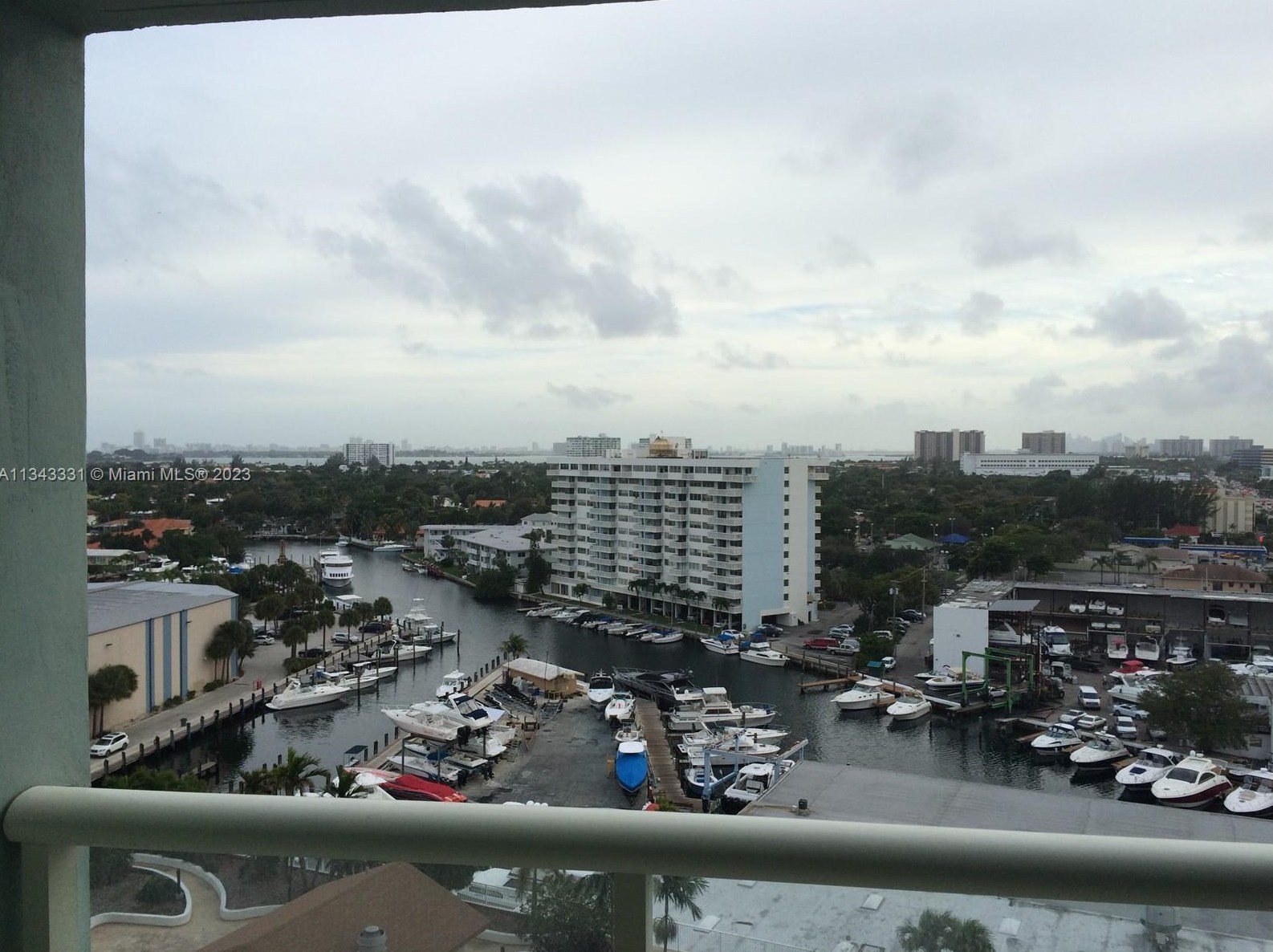 13499 Biscayne Blvd, Miami FL 33181-2026 exterior