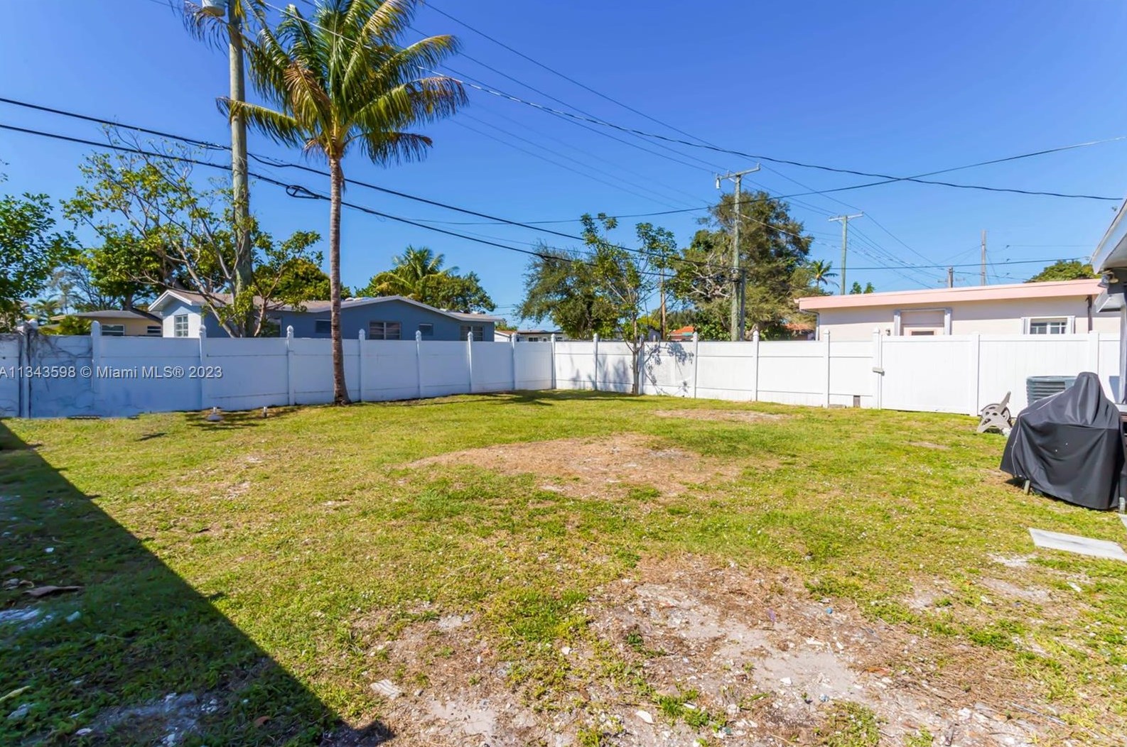 1600 Park Rd, Hollywood FL  33021-5039 exterior