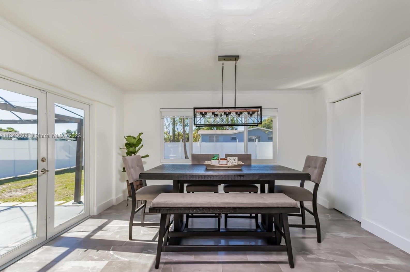 1600 Park Rd, Hollywood FL  33021-5039 exterior