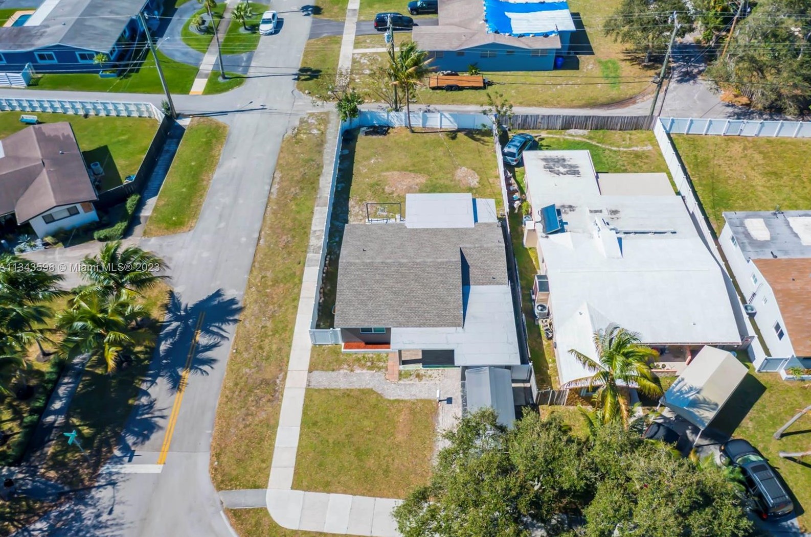 1600 Park Rd, Hollywood FL  33021-5039 exterior