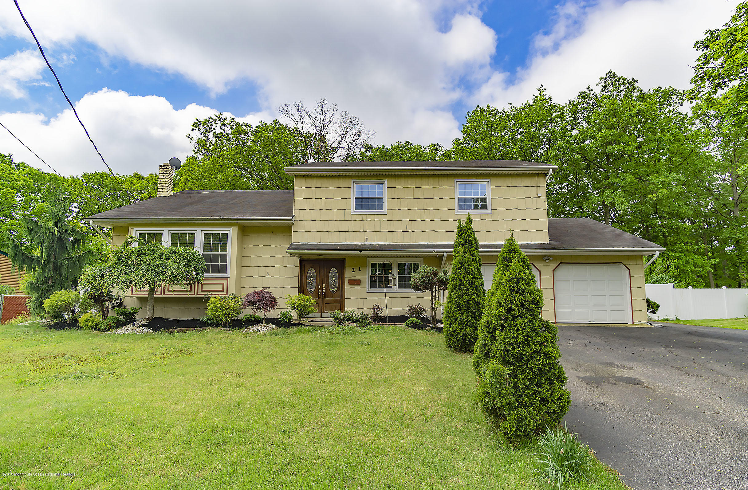 21 Sugar Bush Rd, Howell Township, NJ 07731 MLS 21820695 Coldwell